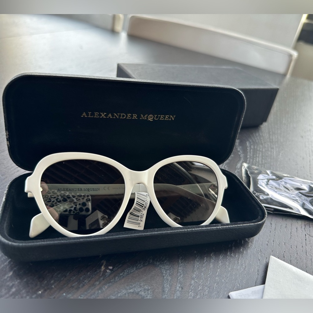 Alexander McQueen Sunglasses White small frame cat eye